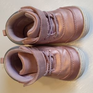 4/$15- Stride Rite Baby Shoes Pink Metallic Size 4